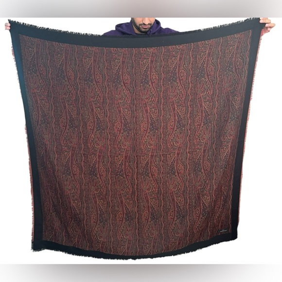 VALENTINO GARAVANI Paisley Print Fringe Large Shawl - Picture 2 of 13